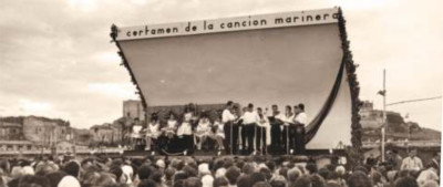 Foto histórica del Certamen de la Canción Marinera